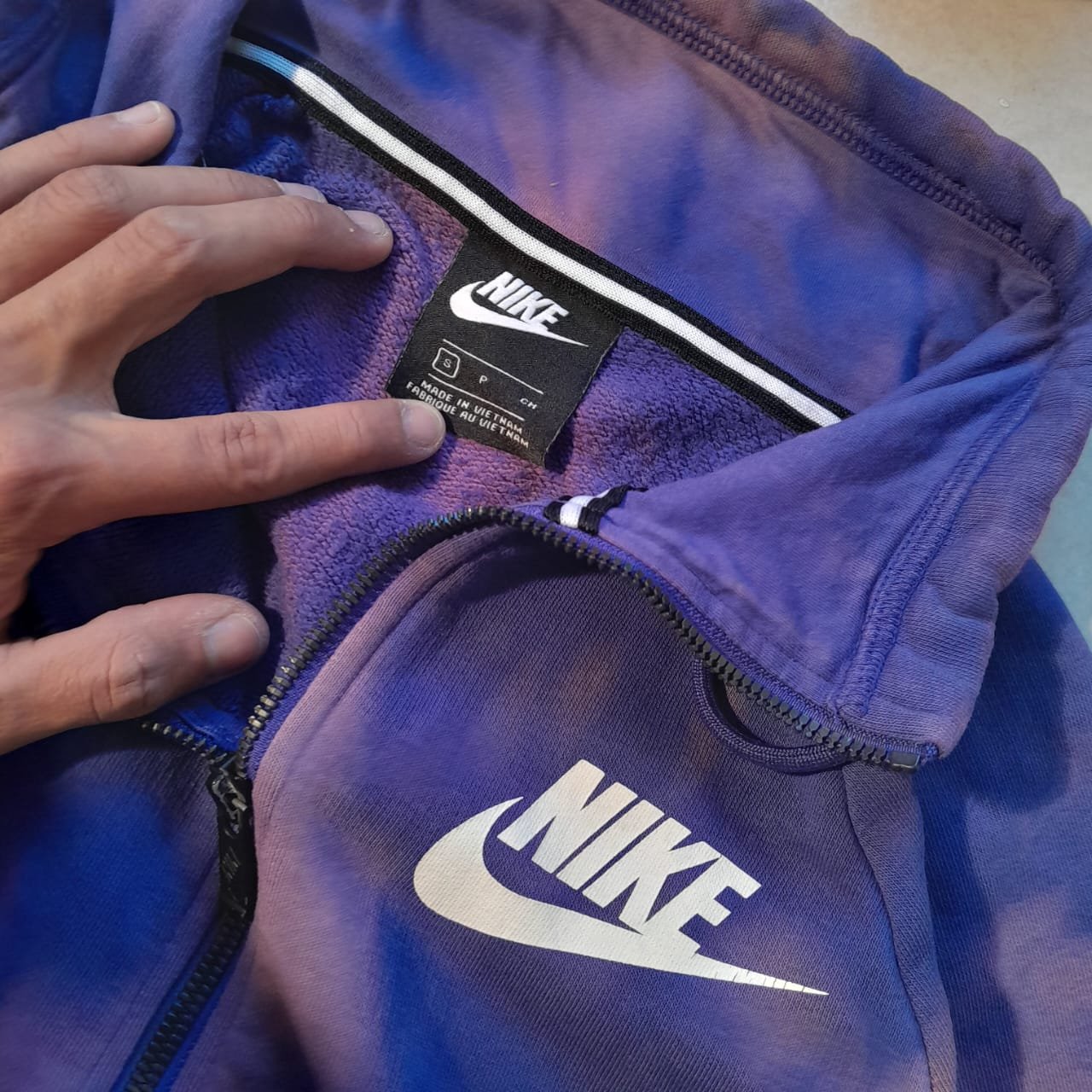 Nike zip